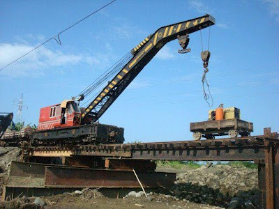 Ferrogrúa.